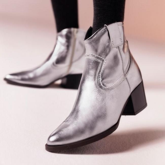 Clarks women's Elder Rae silver leather boots.